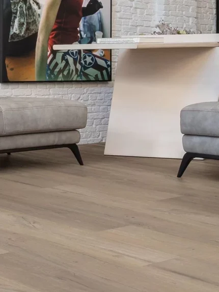 50 LVRE 120 evp vinyl flooring roomscene 1