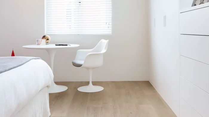 50 LVRE 1277 evp vinyl flooring roomscene 1