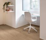 UU002 04356 ROOM