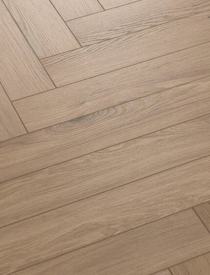 VV779 H4357 ANGLED