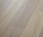 VV809 02553 ANGLED