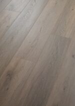 VV809 02594 ANGLED