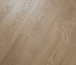 VV827 02884 ANGLED