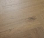 VV835 02556 ANGLED