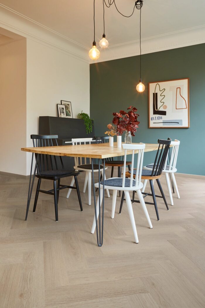 VV836 02756 ROOM